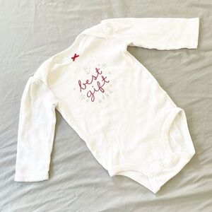 Carter’s baby girls Christmas best gift ever bodysuit